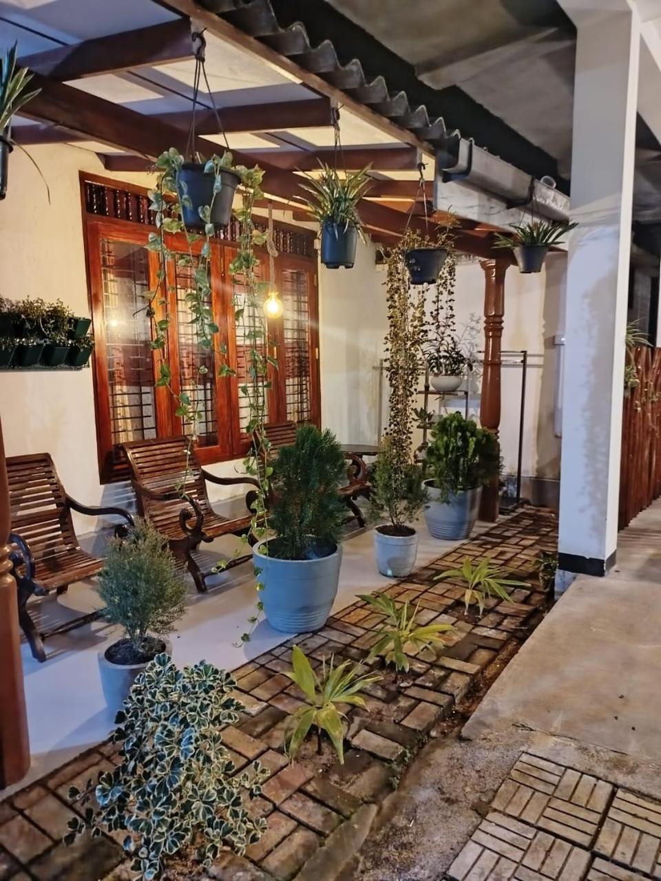 Little Villa Guest House Ahangama Kültér fotó